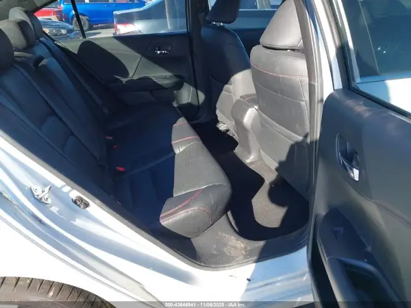1HGCR2F11HA305934 2017 HONDA ACCORD - Image 8
