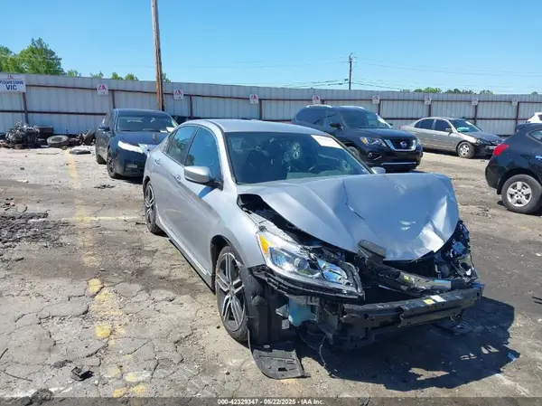 1HGCR2F12HA011684 2017 HONDA ACCORD - Image 1