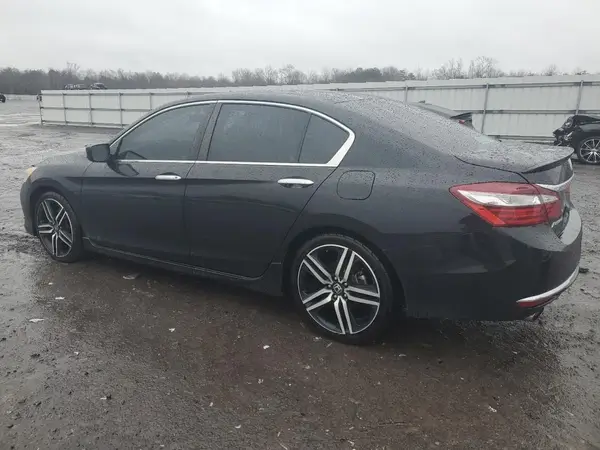 1HGCR2F12HA012642 2017 HONDA ACCORD - Image 2