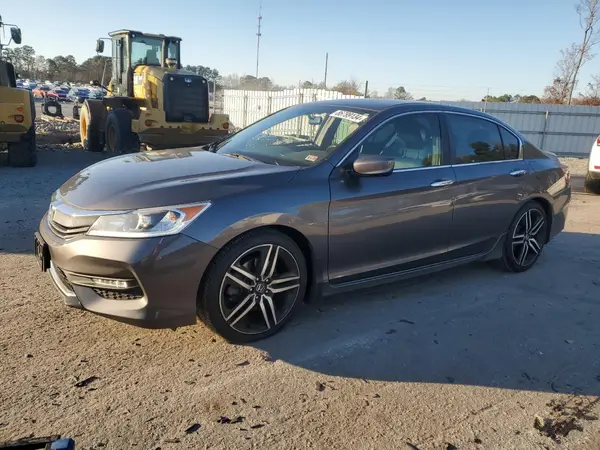 1HGCR2F12HA033765 2017 HONDA ACCORD - Image 1