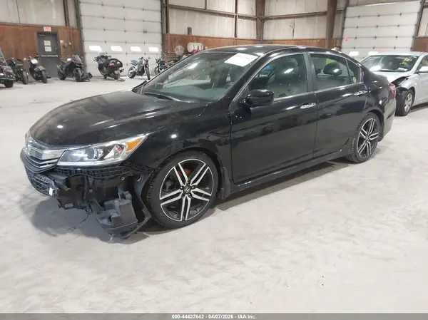 1HGCR2F12HA049156 2017 HONDA ACCORD - Image 2