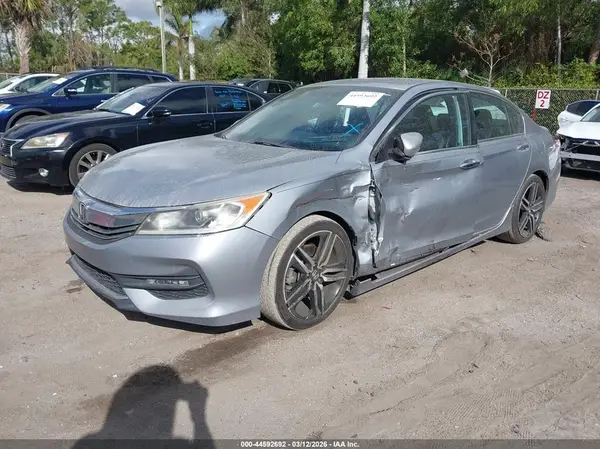 1HGCR2F12HA053112 2017 HONDA ACCORD - Image 2