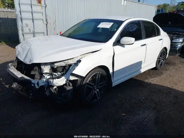 1HGCR2F12HA058889 2017 HONDA ACCORD - Image 2