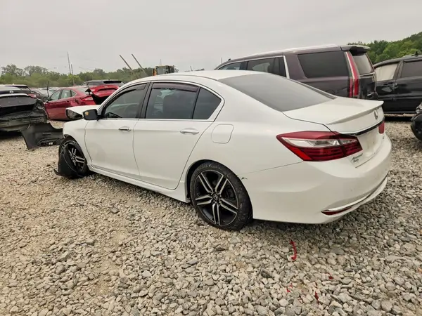 1HGCR2F12HA072890 2017 HONDA ACCORD - Image 2