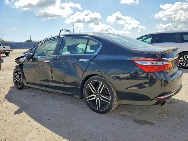 1HGCR2F12HA074462 2017 HONDA ACCORD - Image 2