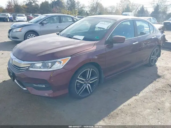1HGCR2F12HA090404 2017 HONDA ACCORD - Image 2