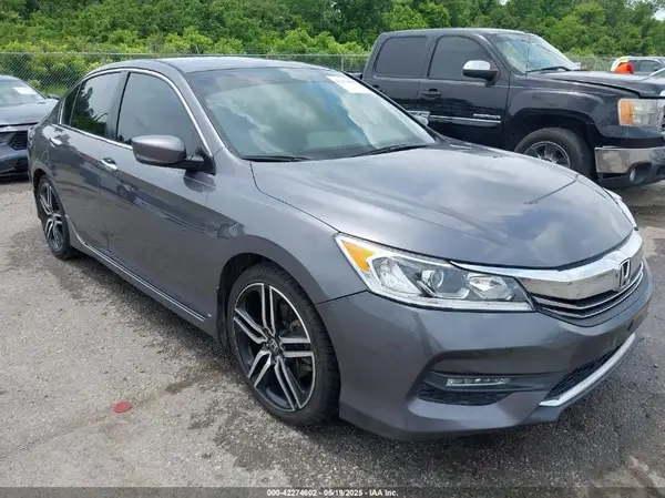 1HGCR2F12HA119366 2017 HONDA ACCORD - Image 1