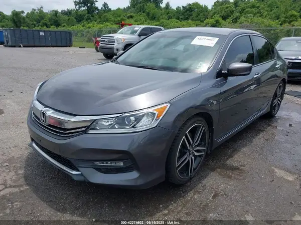 1HGCR2F12HA119366 2017 HONDA ACCORD - Image 2