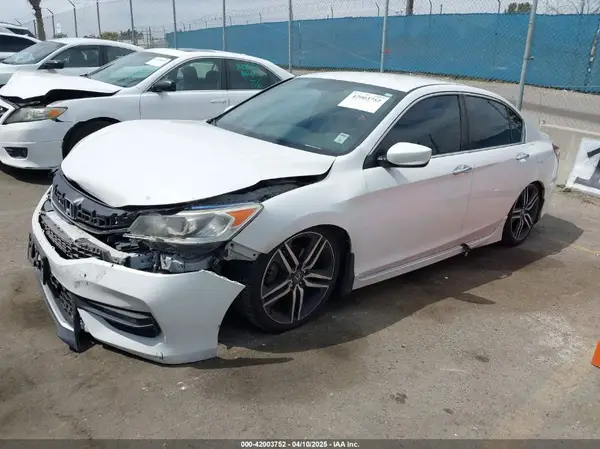 1HGCR2F12HA126964 2017 HONDA ACCORD - Image 2