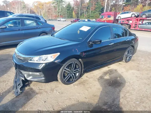 1HGCR2F12HA128875 2017 HONDA ACCORD - Image 2