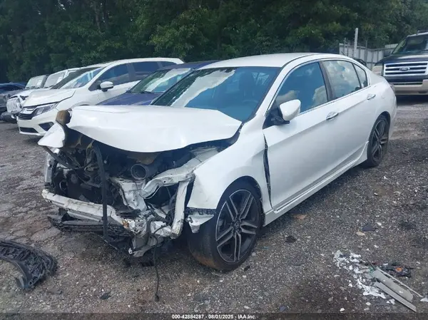 1HGCR2F12HA159575 2017 HONDA ACCORD - Image 2