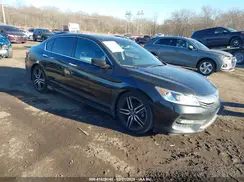 1HGCR2F12HA171886 2017 HONDA ACCORD