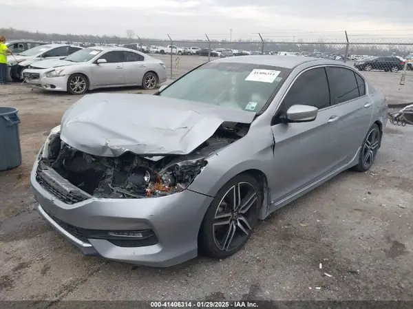 1HGCR2F12HA182547 2017 HONDA ACCORD - Image 2