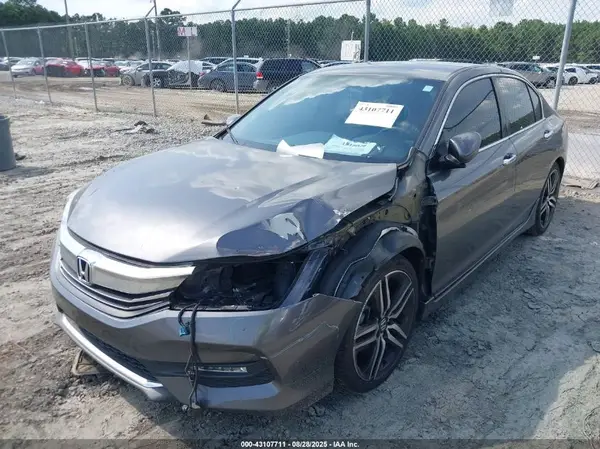 1HGCR2F12HA191054 2017 HONDA ACCORD - Image 2
