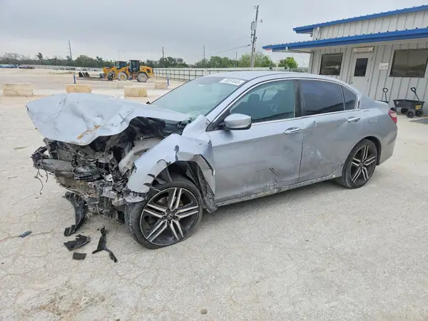 1HGCR2F12HA203414 2017 HONDA ACCORD - Image 1