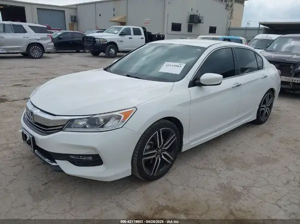 1HGCR2F12HA219743 2017 HONDA ACCORD - Image 2