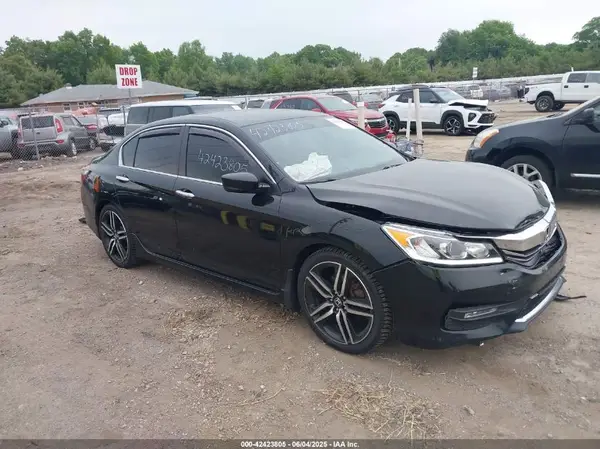 1HGCR2F12HA228779 2017 HONDA ACCORD - Image 1
