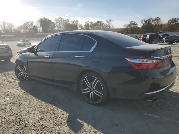 1HGCR2F12HA243329 2017 HONDA ACCORD - Image 2