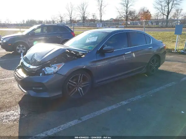 1HGCR2F12HA258879 2017 HONDA ACCORD - Image 2