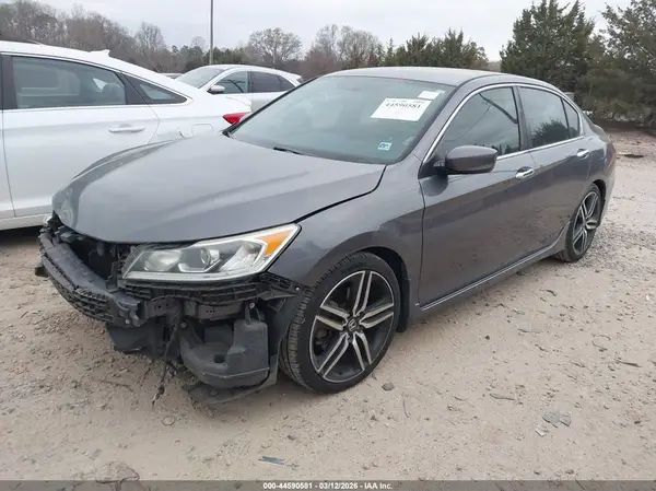 1HGCR2F12HA265704 2017 HONDA ACCORD - Image 2
