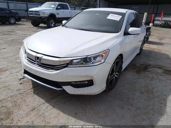 1HGCR2F12HA276752 2017 HONDA ACCORD - Image 2
