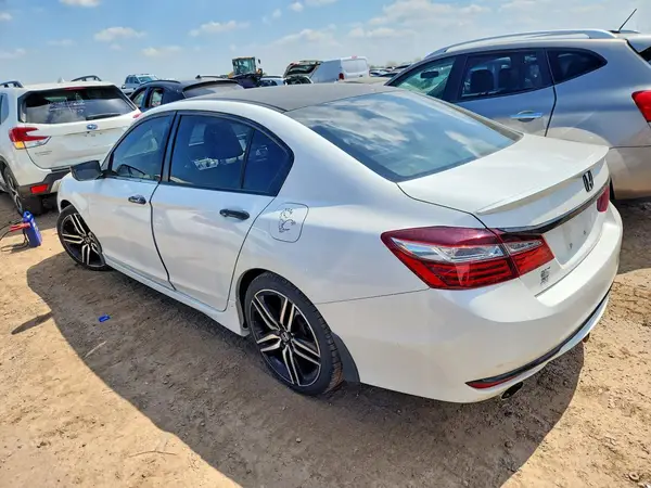 1HGCR2F13HA018983 2017 HONDA ACCORD - Image 2