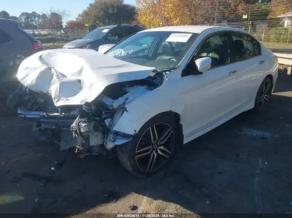 1HGCR2F13HA020295 2017 HONDA ACCORD - Image 2
