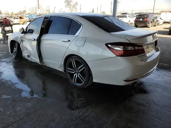 1HGCR2F13HA031071 2017 HONDA ACCORD - Image 2