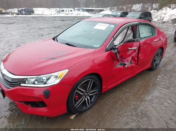 1HGCR2F13HA064197 2017 HONDA ACCORD - Image 2