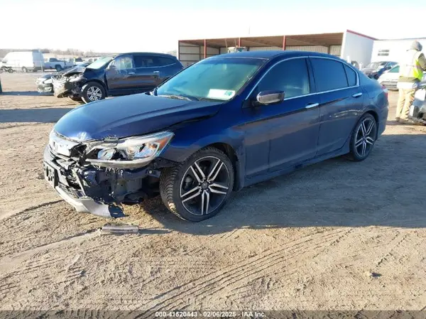 1HGCR2F13HA068766 2017 HONDA ACCORD - Image 2