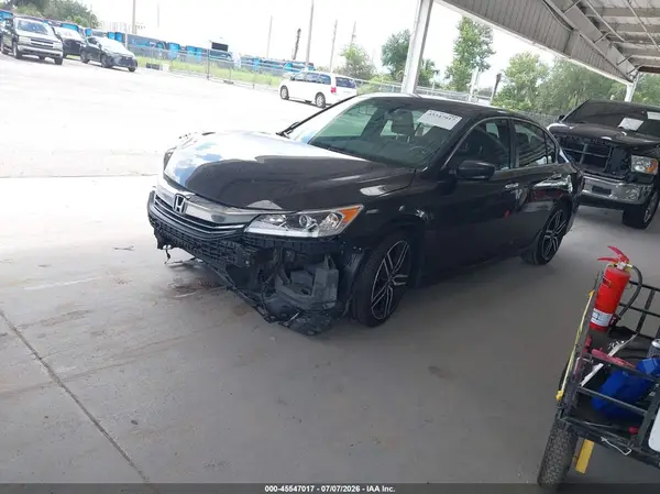 1HGCR2F13HA085132 2017 HONDA ACCORD - Image 2