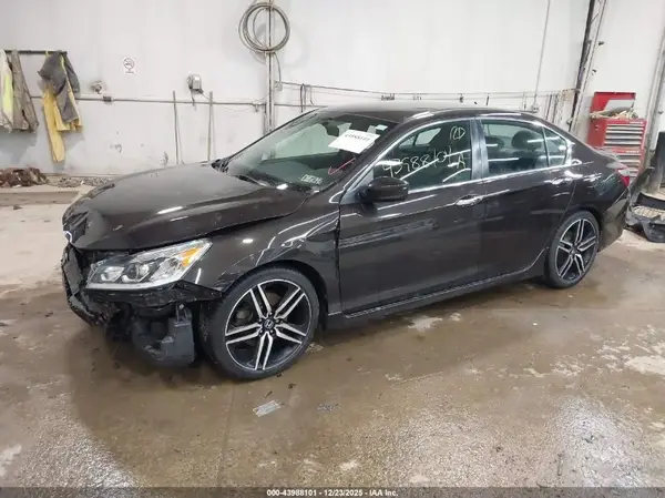 1HGCR2F13HA088662 2017 HONDA ACCORD - Image 2