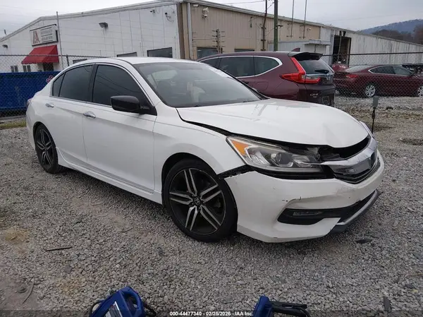 1HGCR2F13HA092971 2017 HONDA ACCORD - Image 1