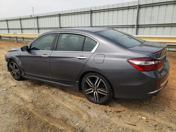 1HGCR2F13HA097734 2017 HONDA ACCORD - Image 2