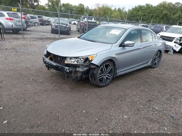 1HGCR2F13HA099161 2017 HONDA ACCORD - Image 2
