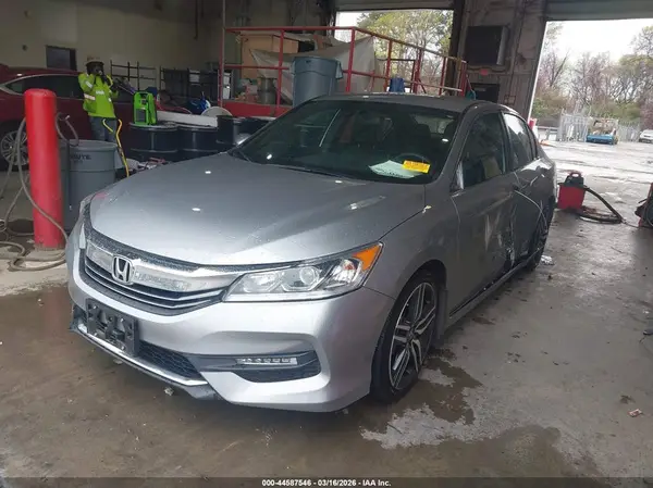 1HGCR2F13HA152571 2017 HONDA ACCORD - Image 2