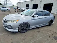 1HGCR2F13HA156202 2017 HONDA ACCORD