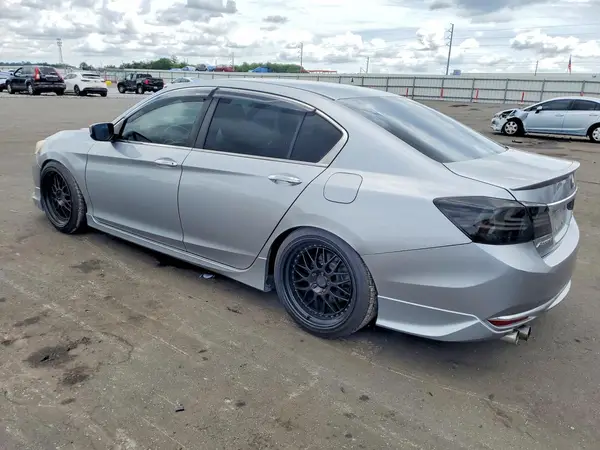 1HGCR2F13HA156202 2017 HONDA ACCORD - Image 2