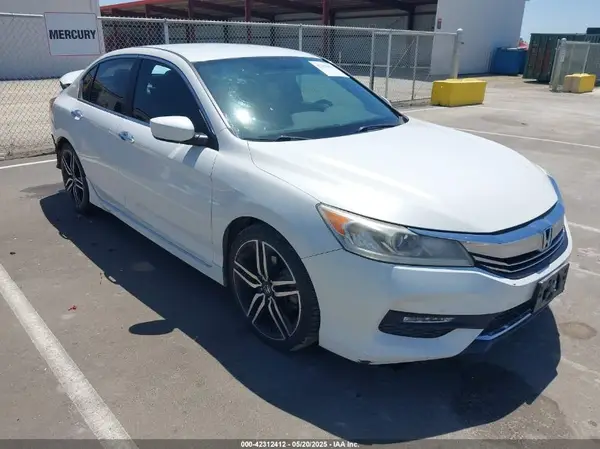 1HGCR2F13HA169340 2017 HONDA ACCORD - Image 1