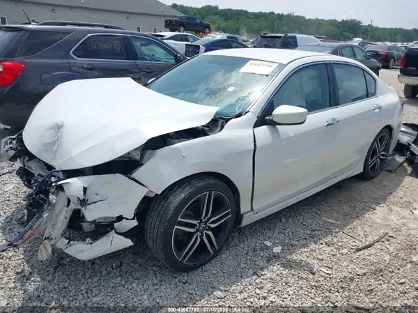 1HGCR2F13HA186154 2017 HONDA ACCORD - Image 2