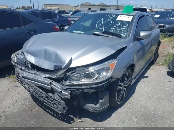 1HGCR2F13HA217368 2017 HONDA ACCORD - Image 2