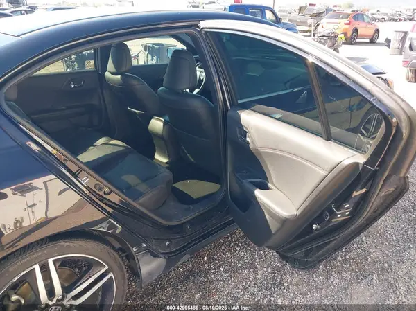 1HGCR2F13HA270975 2017 HONDA ACCORD - Image 8