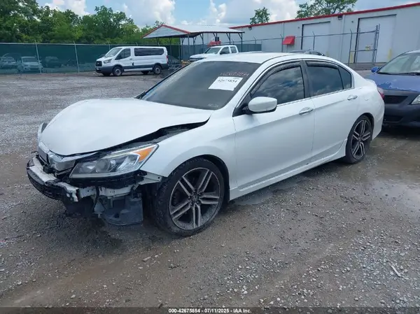 1HGCR2F13HA276677 2017 HONDA ACCORD - Image 2