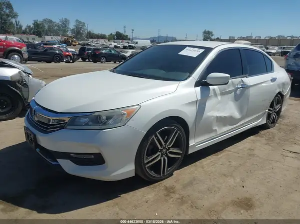 1HGCR2F13HA281085 2017 HONDA ACCORD - Image 2