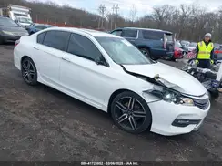 1HGCR2F13HA300251 2017 HONDA ACCORD