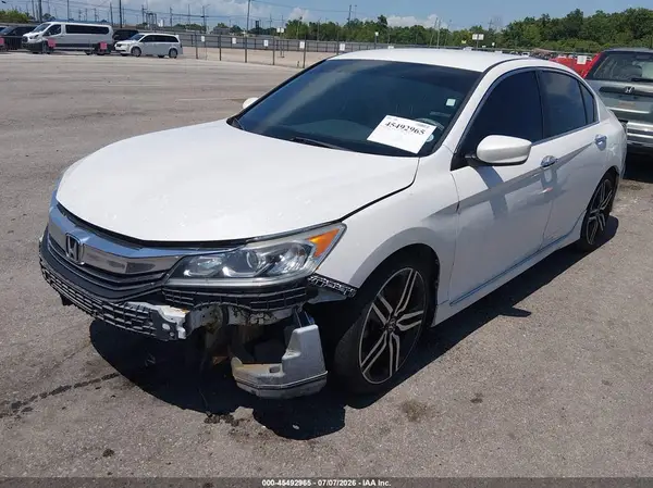1HGCR2F14HA001268 2017 HONDA ACCORD - Image 2