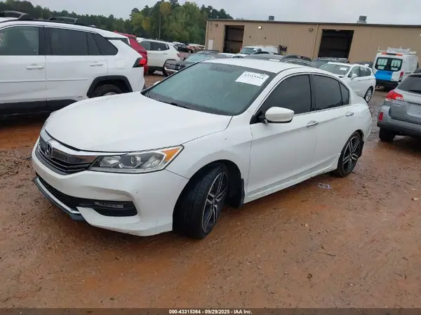 1HGCR2F14HA001271 2017 HONDA ACCORD - Image 2