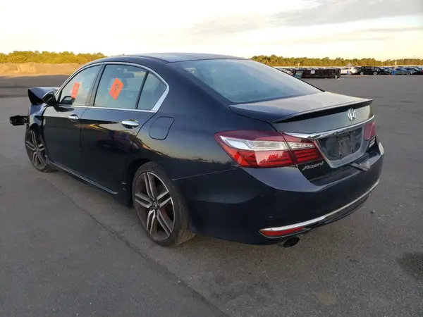 1HGCR2F14HA002145 2017 HONDA ACCORD - Image 2