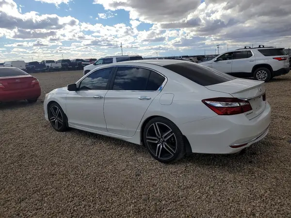 1HGCR2F14HA007541 2017 HONDA ACCORD - Image 2