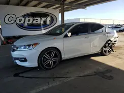 1HGCR2F14HA027935 2017 HONDA ACCORD